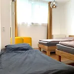 Alles Komplett - 2 Schlafzimmer, Grosse Kueche, Bad